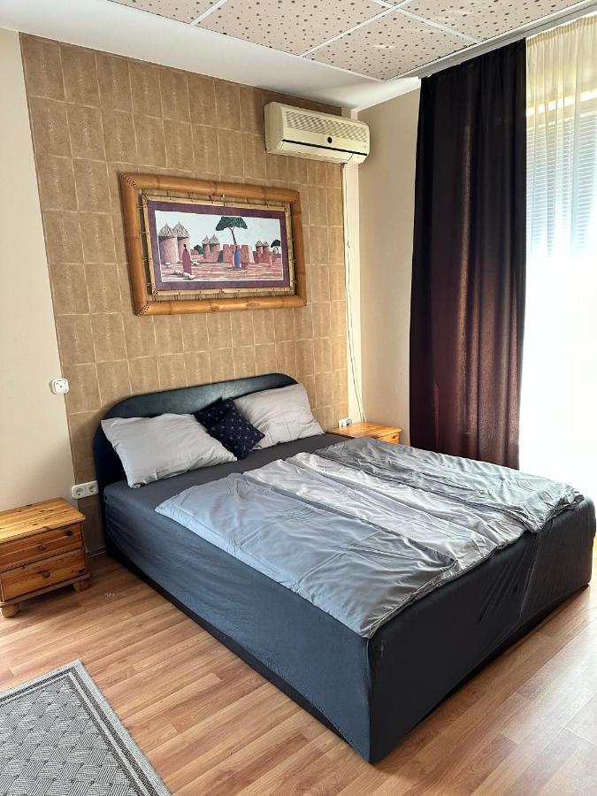 Velvet Motel Hegyeshalom Exterior photo