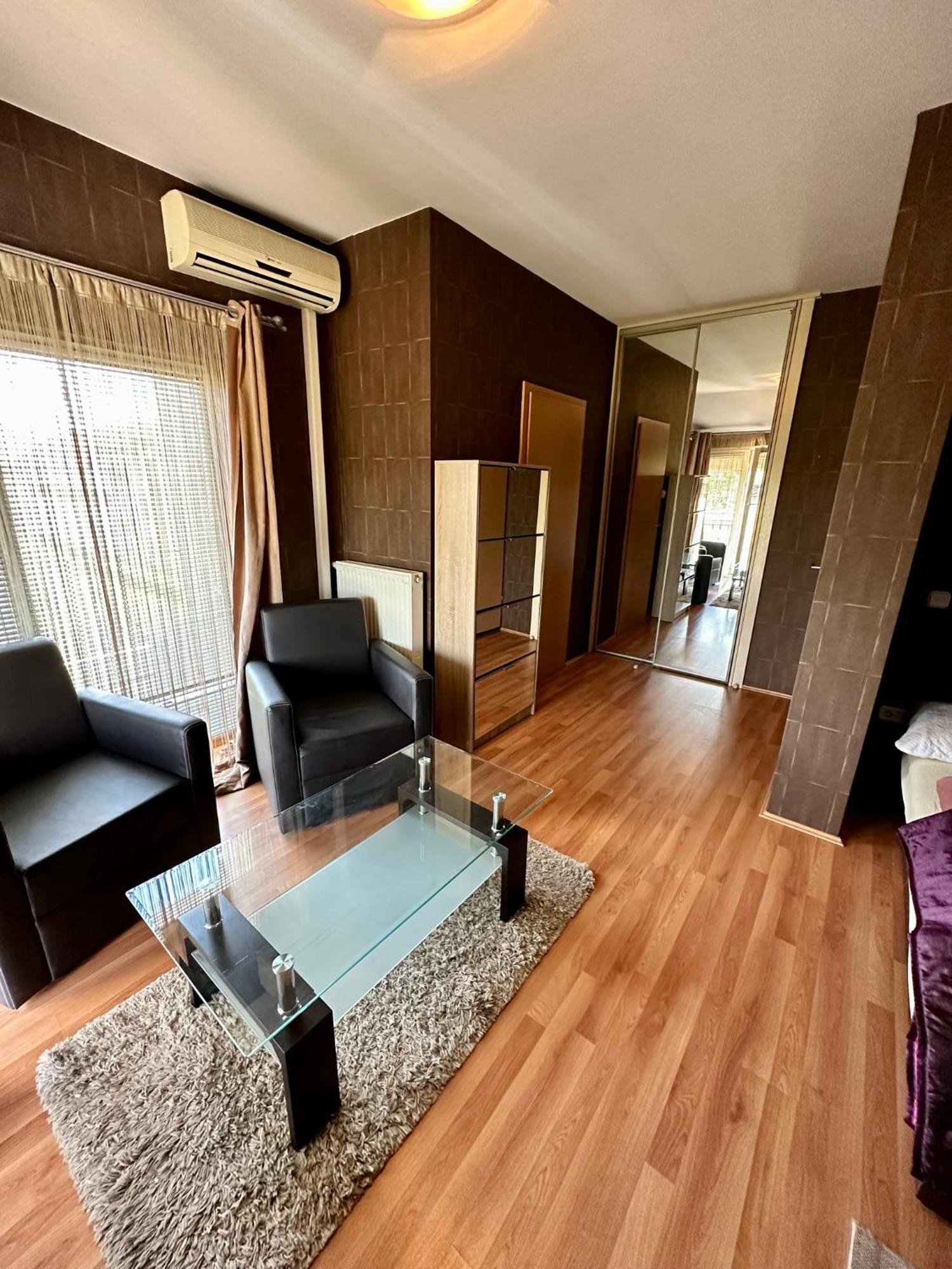 Velvet Motel Hegyeshalom Exterior photo